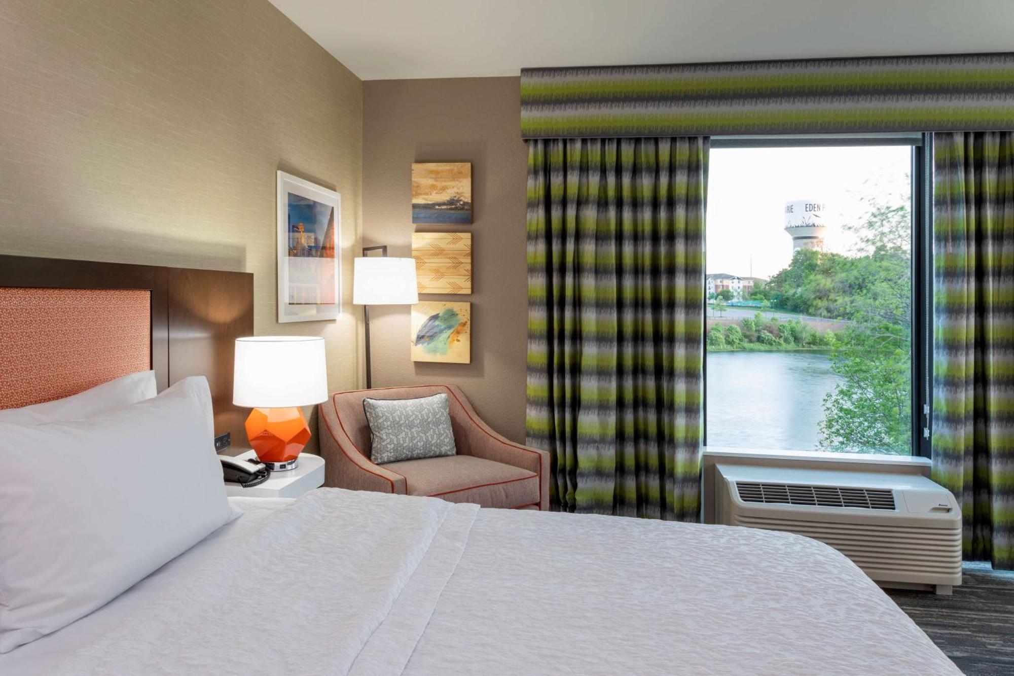 Hampton Inn Eden Prairie Minneapolis Екстериор снимка