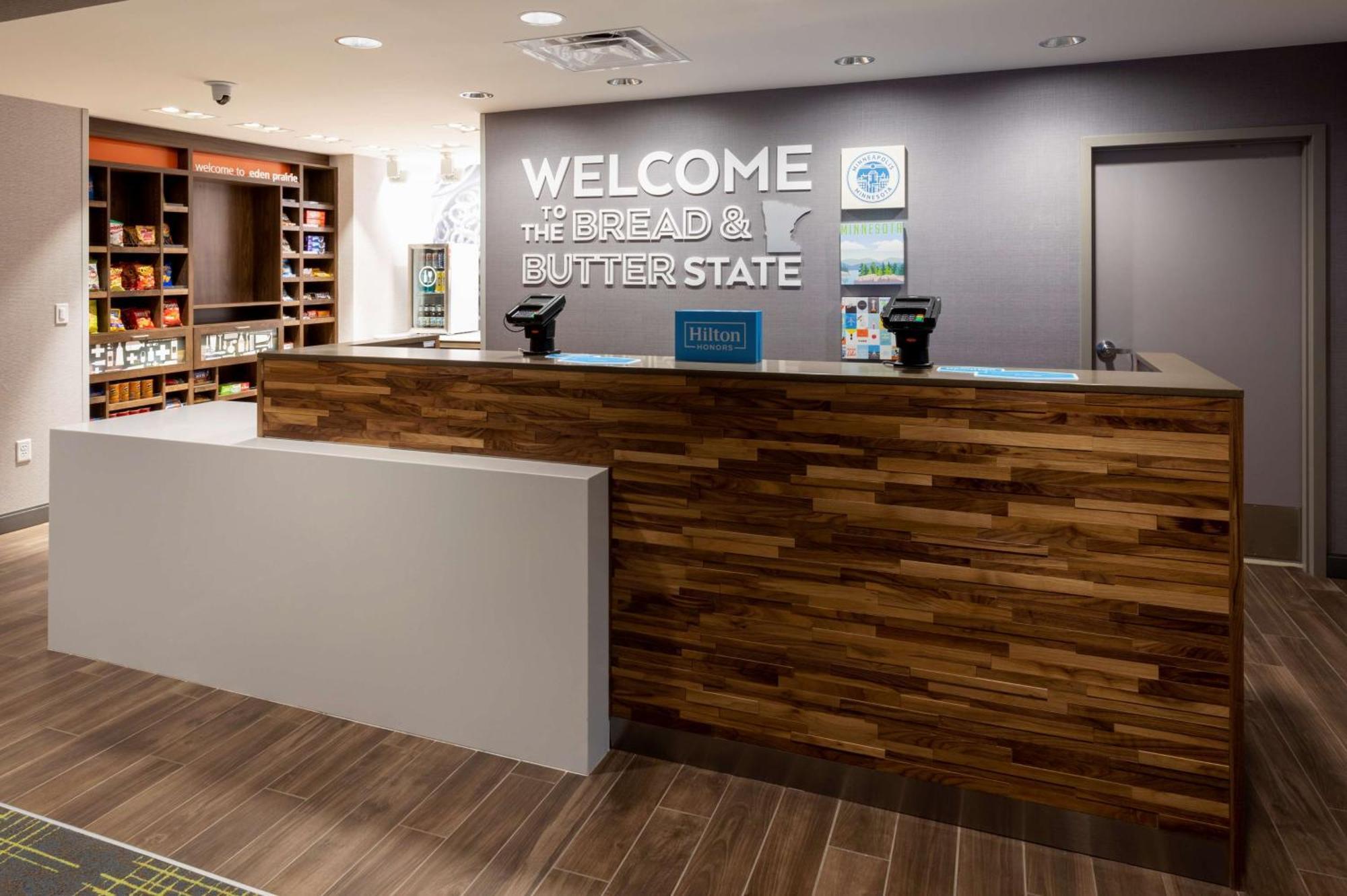 Hampton Inn Eden Prairie Minneapolis Екстериор снимка