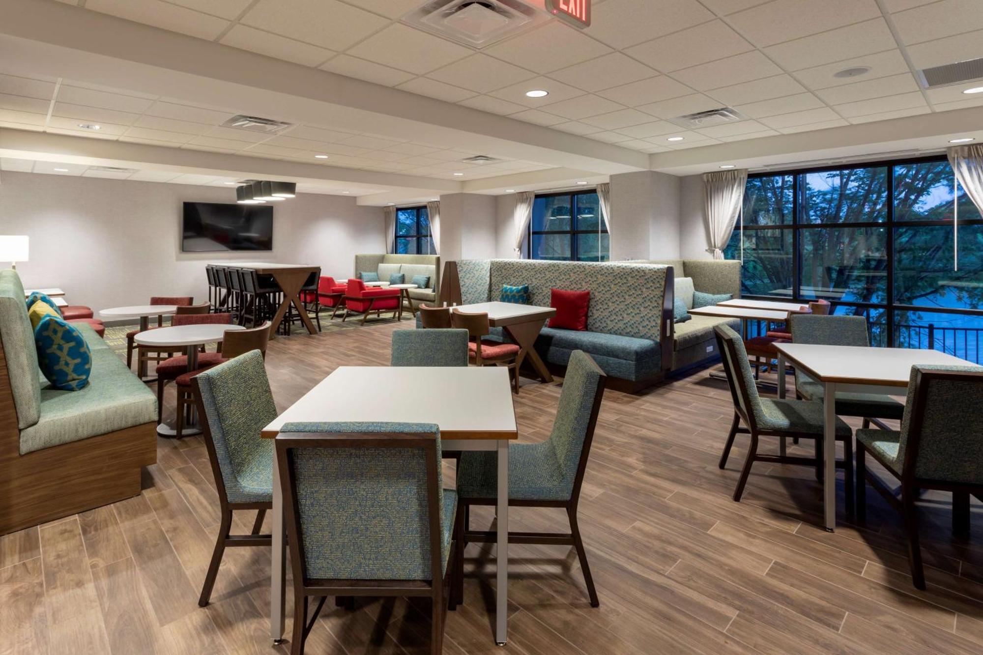 Hampton Inn Eden Prairie Minneapolis Екстериор снимка