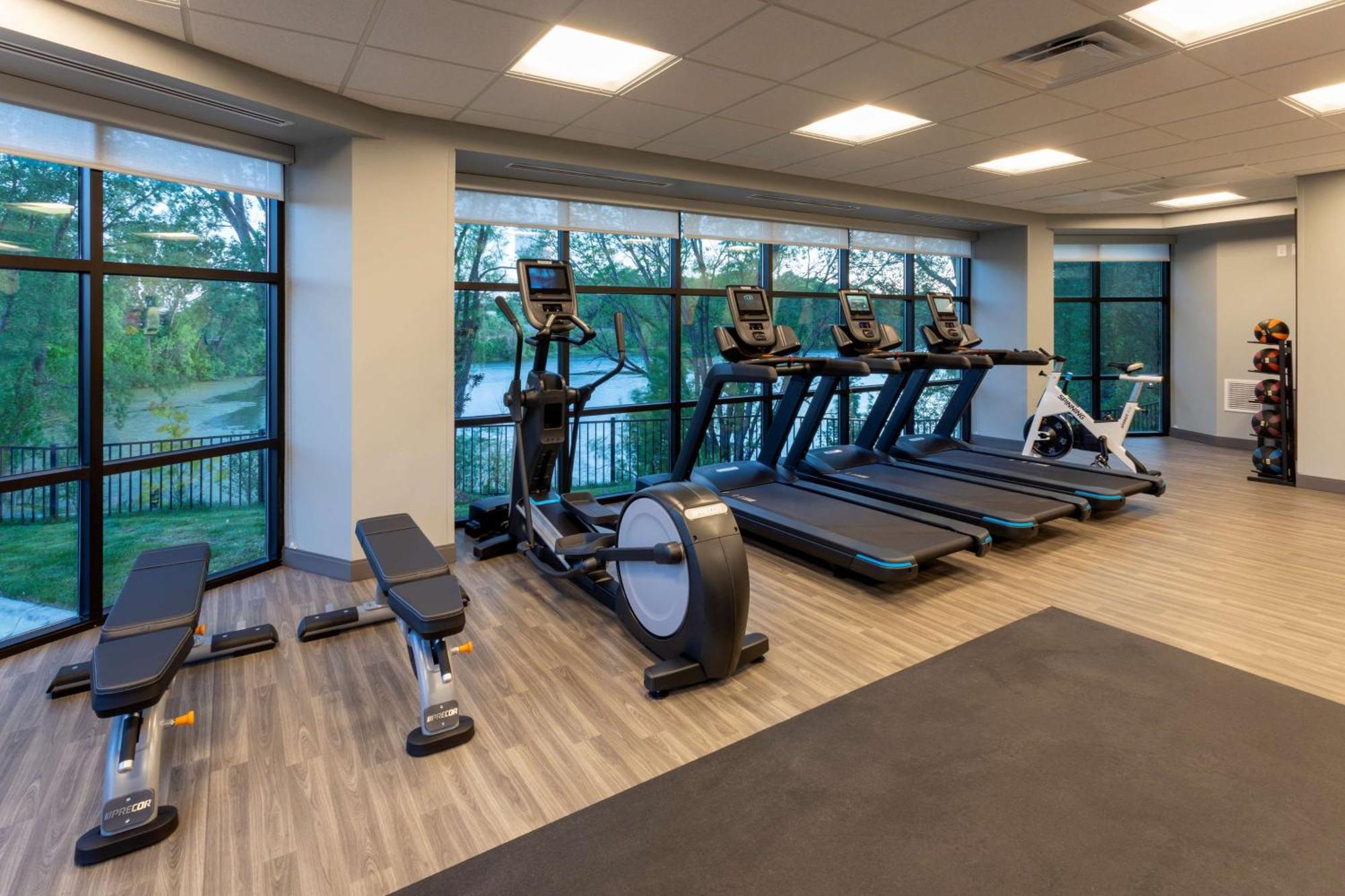 Hampton Inn Eden Prairie Minneapolis Екстериор снимка